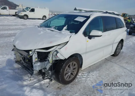2024 Toyota Sienna Le from USA, damaged, VIN 5TDBSKFC5RS134108